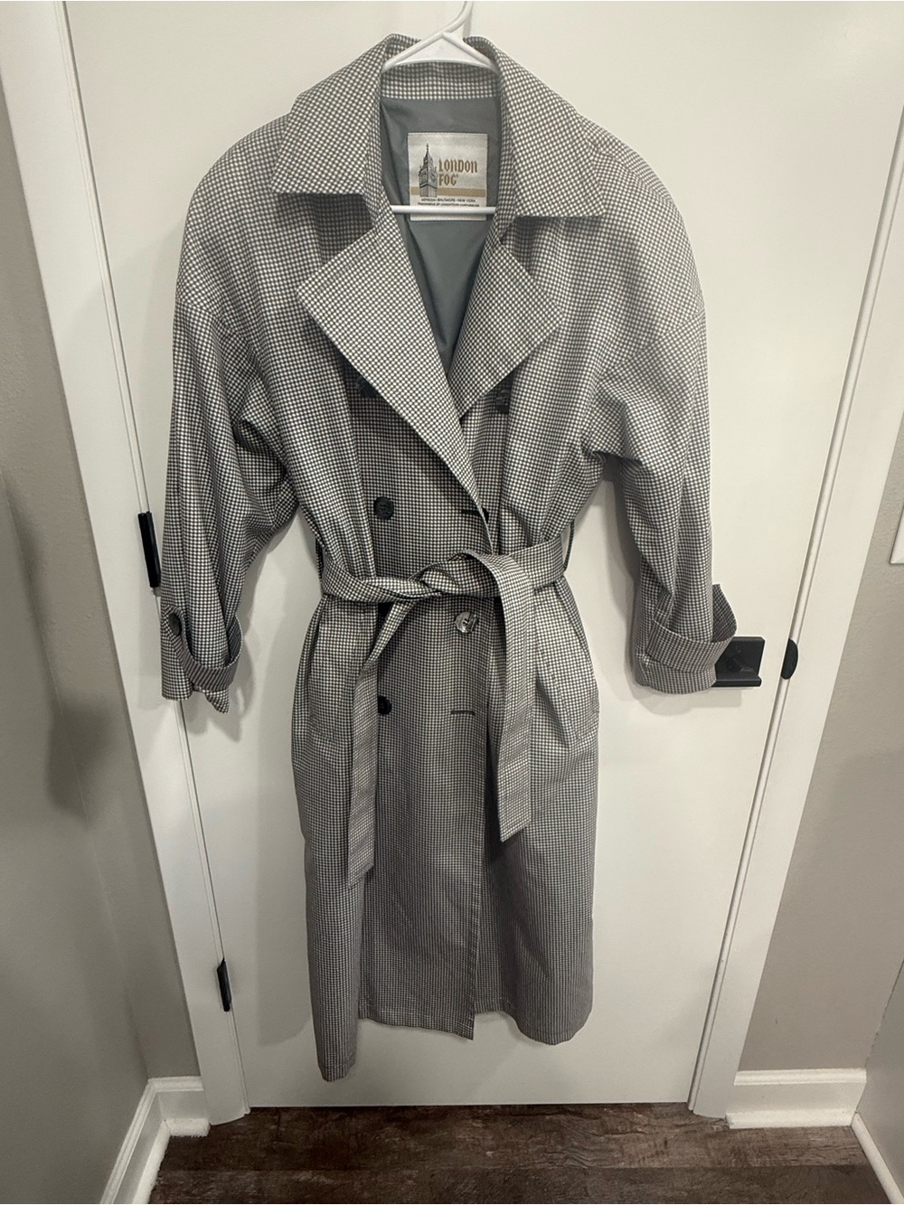 London Fog Houndstooth Trench Coat Womens 8P Gray/White Belted Long